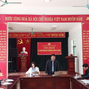 Ban Thường trực Ủy ban MTTQ xã Hòa Bình tổ chức lấy ý kiến góp ý Dự thảo Luật Đất đai (sửa đổi)